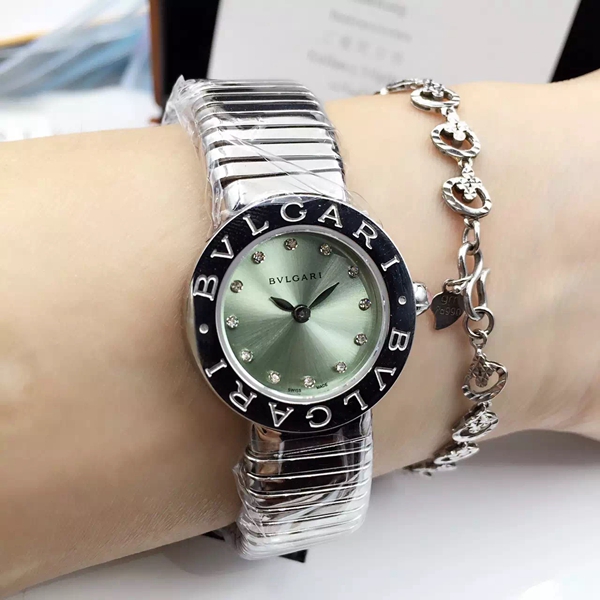 ブルガリ時計正面デザイン